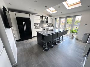 Kitchen- click for photo gallery
